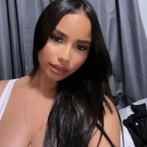 Meet your Posher, Manuela